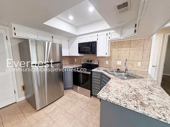 4th image of 2014 Cedarview Dr