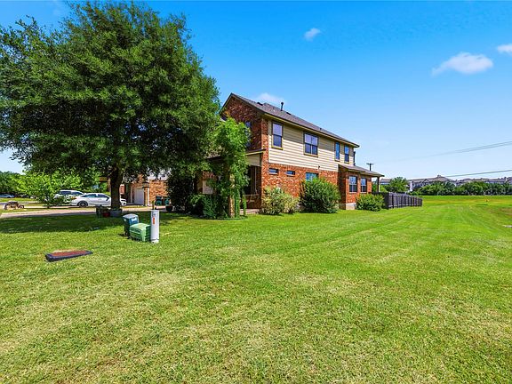 3rd image of 8318 Campeche Bay Pl