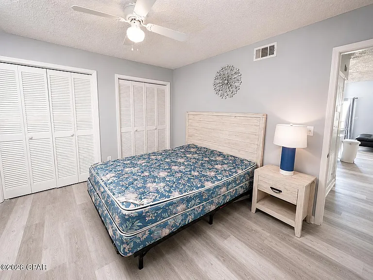 4113 Holiday Dr #201 — Photo 5