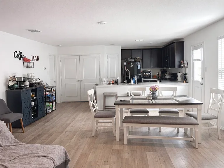 5904 Nyquist Way — Photo 3