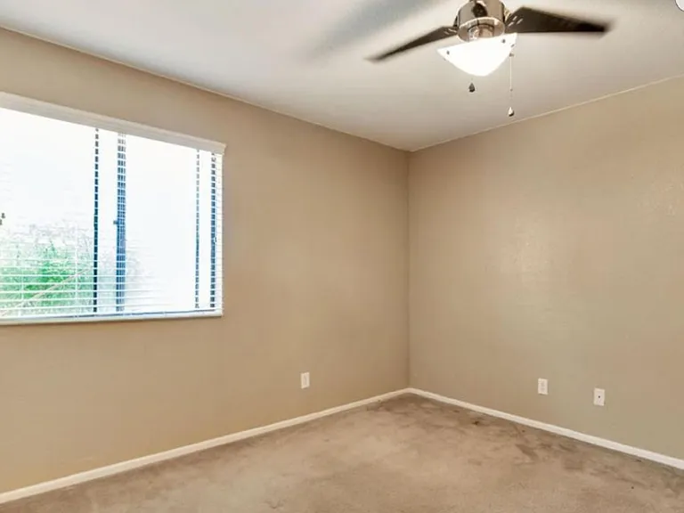 1215 E Lemon St #107 — Photo 1