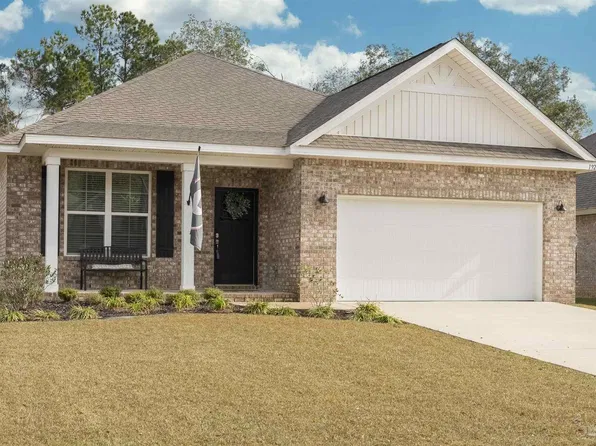 1928 Appleton Dr, Cantonment, FL 32533