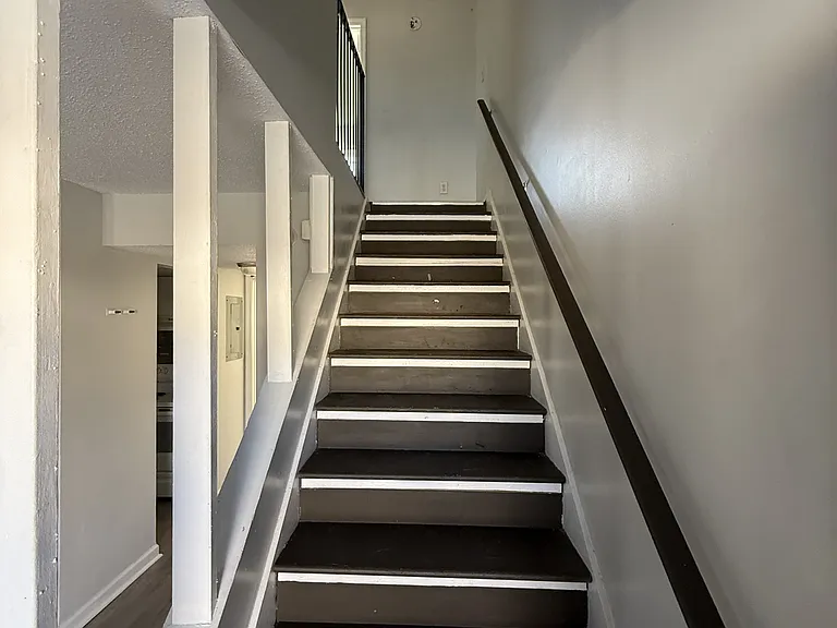 413 Anderson Ave #D1 — Photo 4