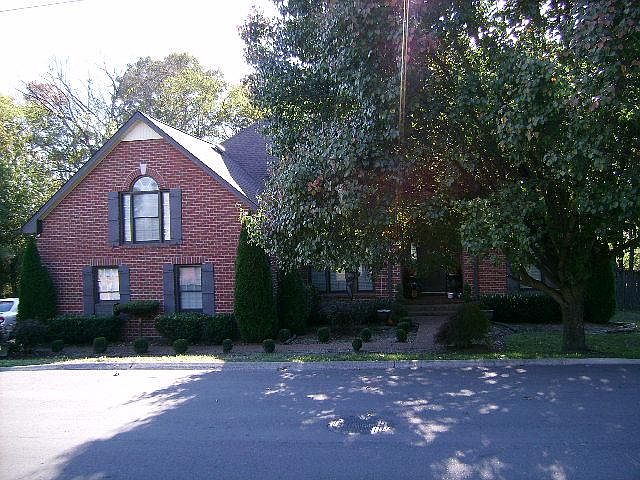 1st image of 1013 Westbank Dr