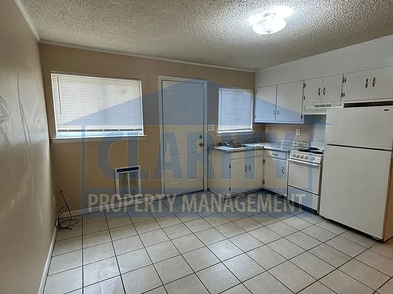 1709 Clemmer St NE — Photo 4