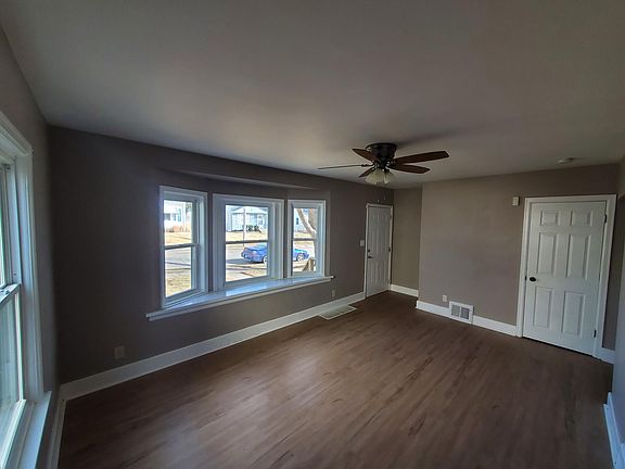 Main Level - Living Room