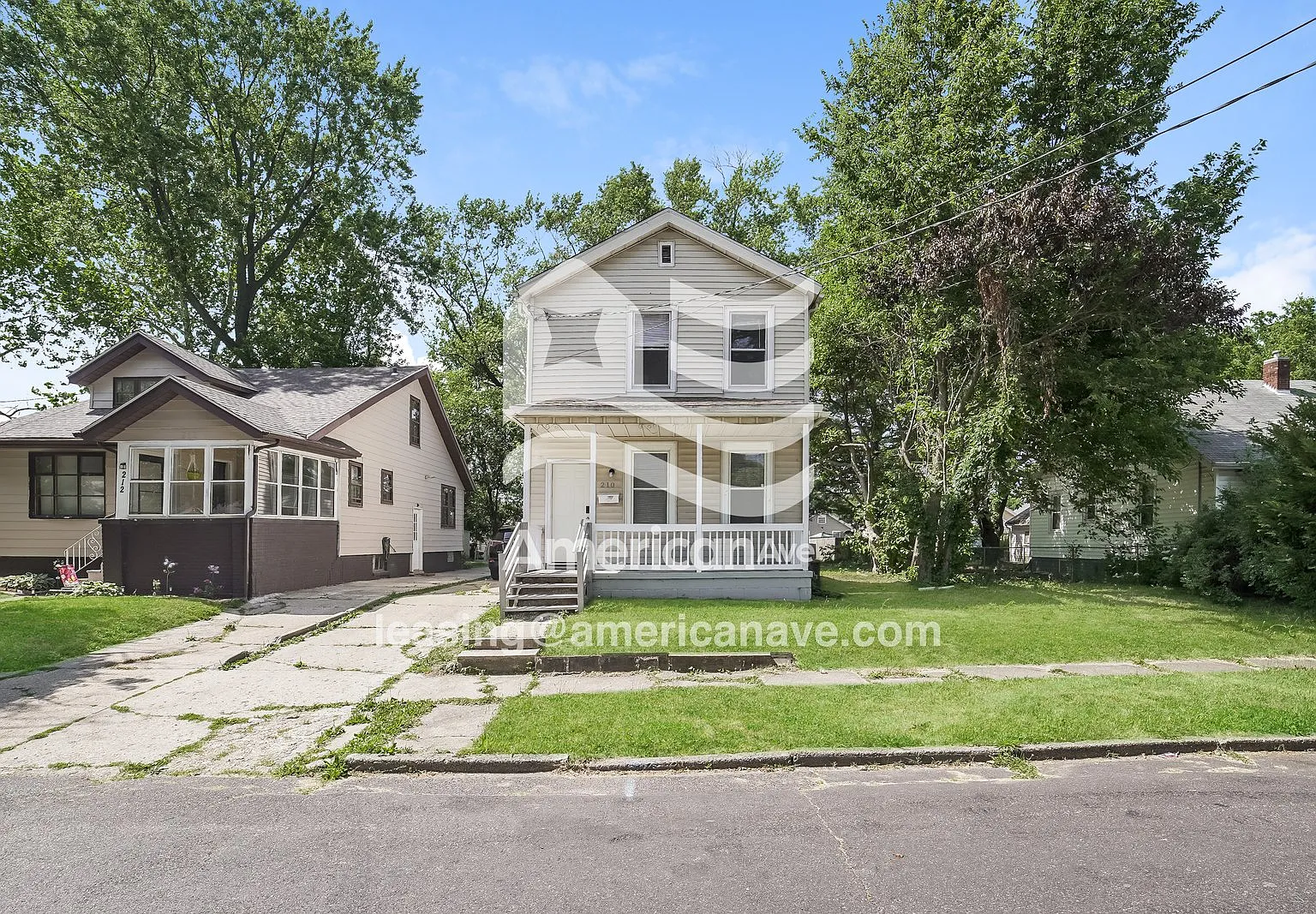3 bed, 2.0 bath, 1480 sqft, $1,397 — Photo 2