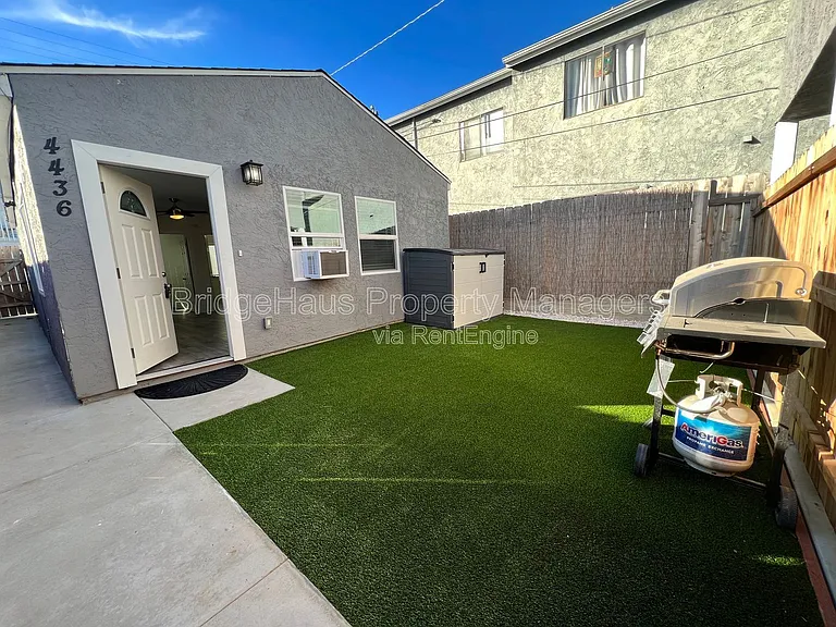 4436 Cherokee Ave — Photo 4