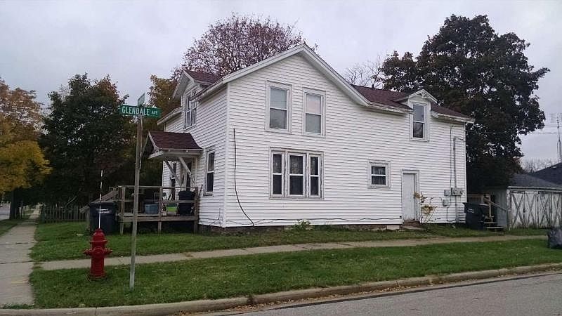 2nd image of 322 E Monroe St