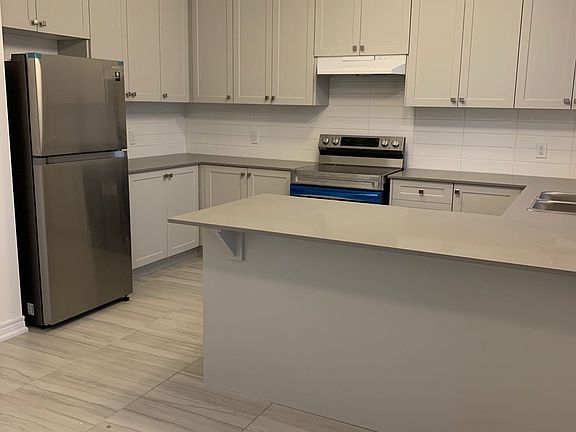 2nd image of 16 Dockside Way