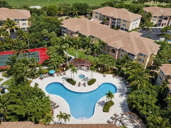 6450 Emerald Dunes Drive #301, West Palm Beach, FL 33411
