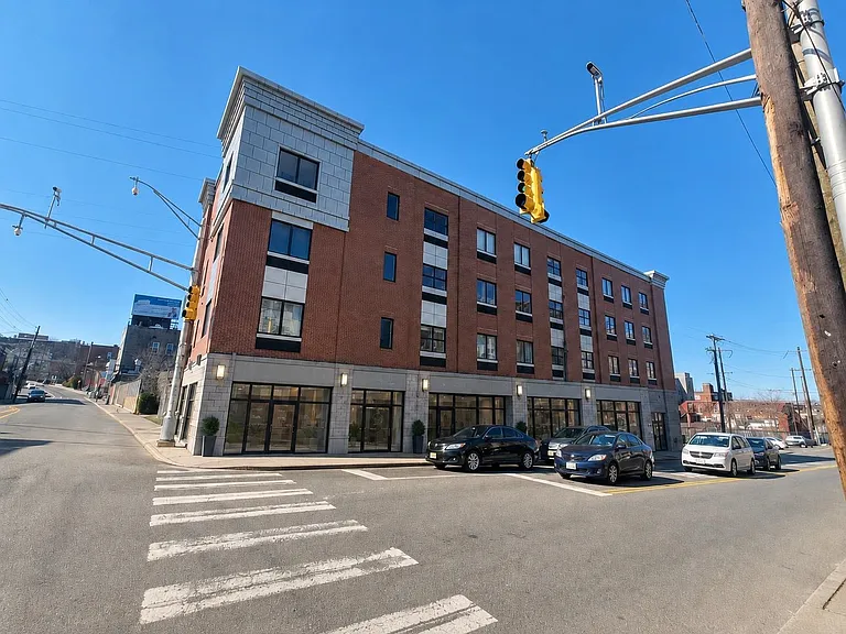 845 Newark Ave #2A — Photo 13