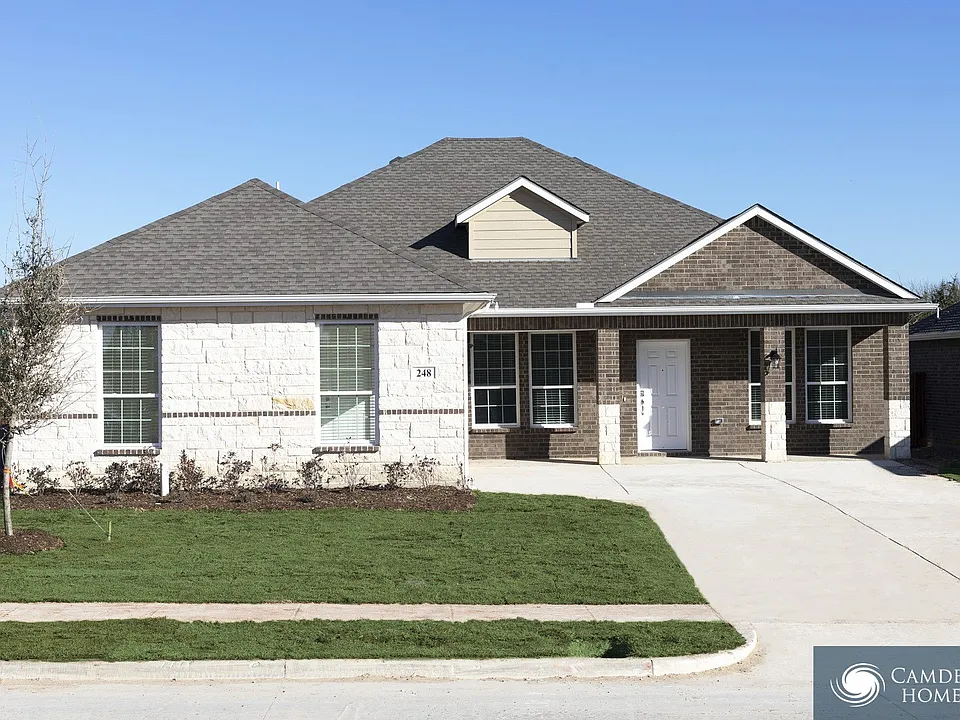 324 Ginger Ave