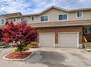 360 Cornridge Pl #4, Waterloo, ON N2T2N9