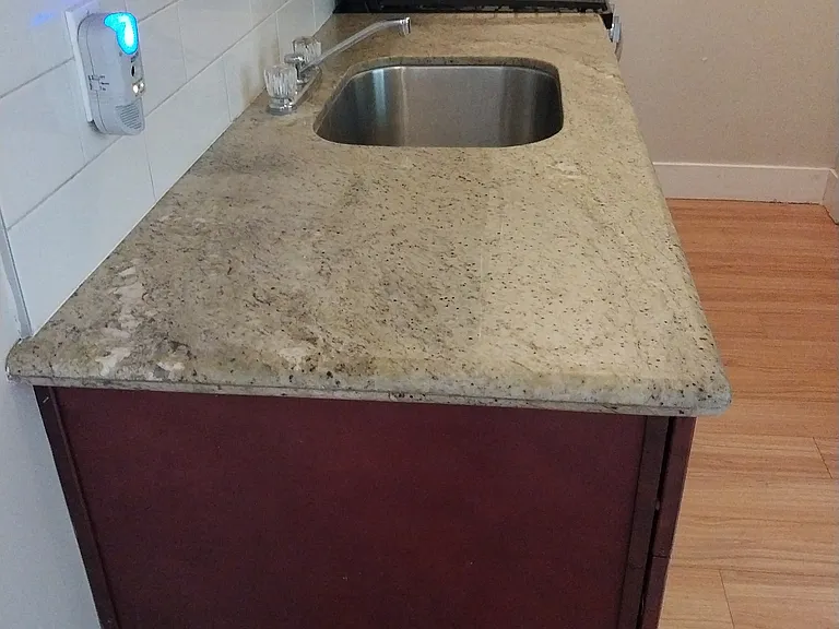 240 River St #6 — Photo 5