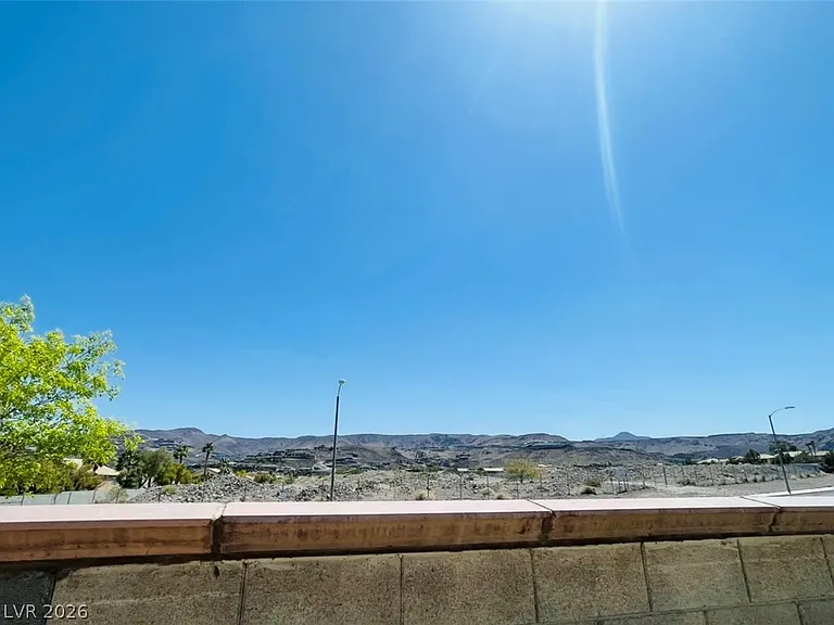 1855 Desert Forest Way — Photo 24