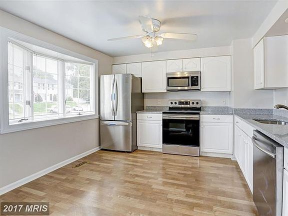 5th image of 12276 Bonmot Pl