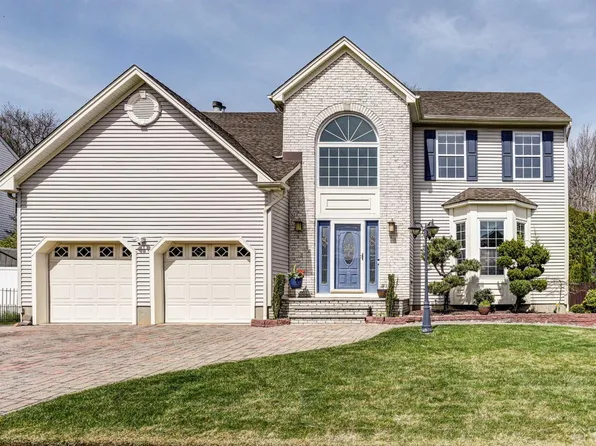 50 Winding Brook Dr E, Leonardo, NJ 07737