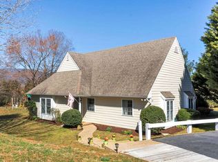 1253 Clover Ridge Pl, Charlottesville, VA 22901