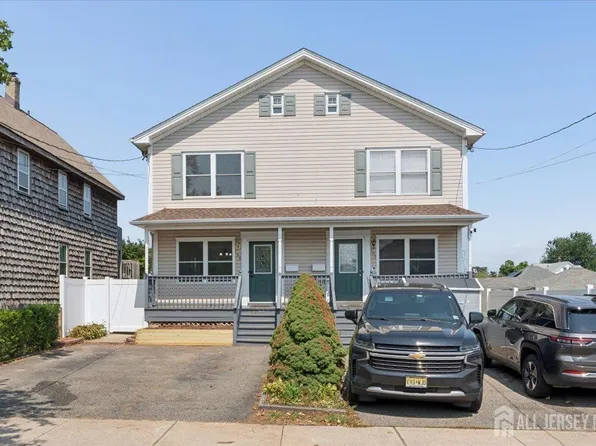 155 Emerson St, Carteret, NJ 07008