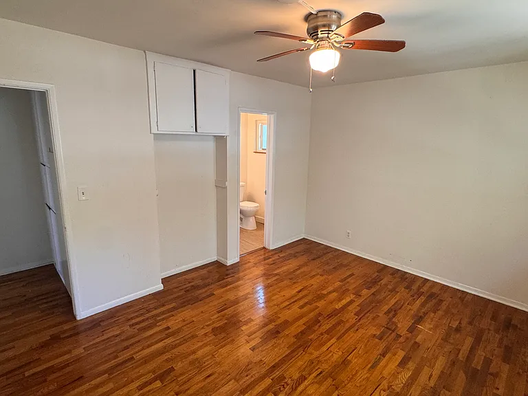 834 Grant St #4 — Photo 10