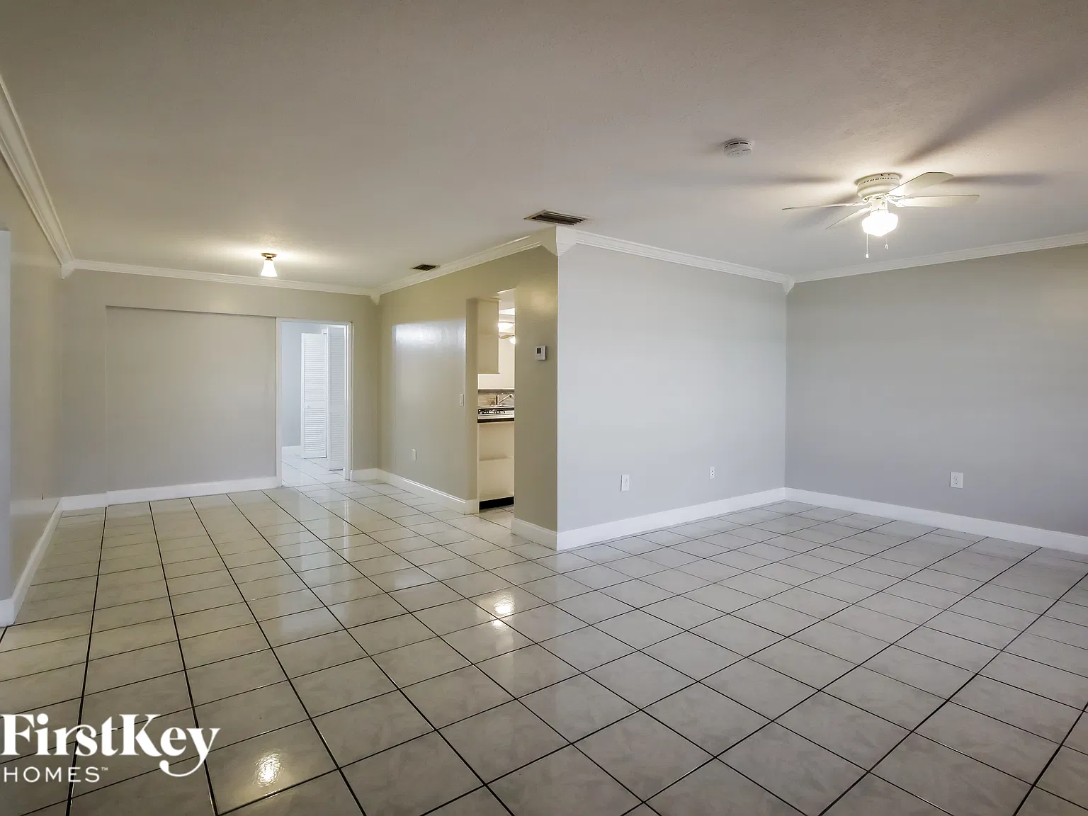3 bed, 2.0 bath, 1548 sqft, $3,560 — Photo 4