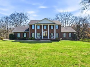 1192 Austin Cir, Lawrenceburg, TN 38464