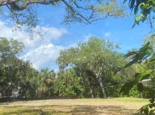 521 Cypress Rd, Vero Beach, FL 32963