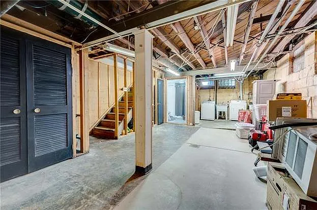362 Questend Ave — Photo 13