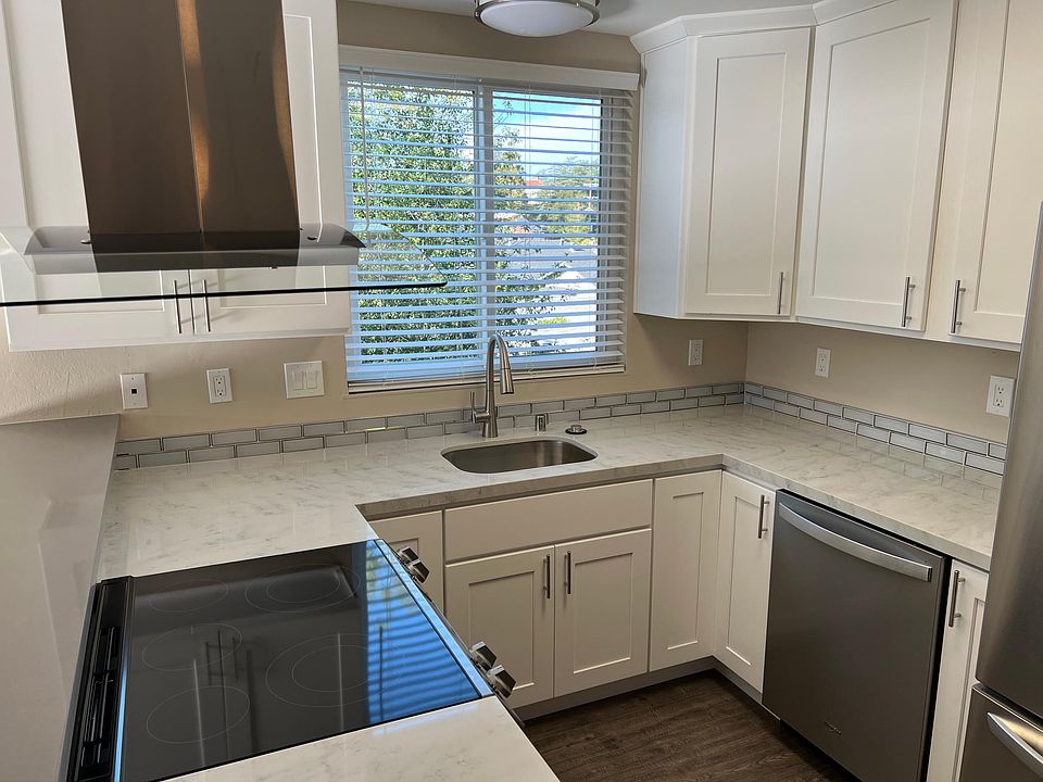 1st image of 520 Elm St Unit 37