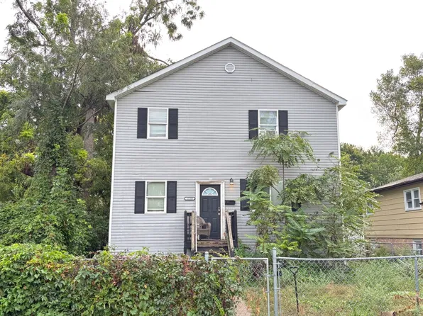 15703 Vine Ave, Harvey, IL 60426