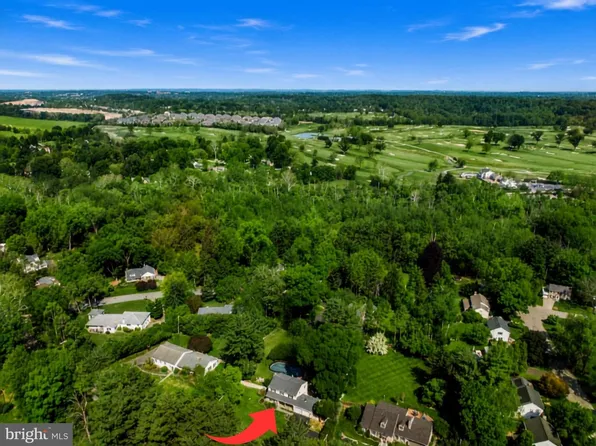 6113 W Mill Rd, Flourtown, PA 19031