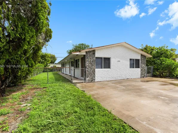 6121 SW 40th Ct, Hollywood, FL