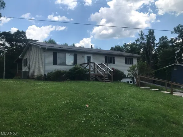 1040 Bethel Rd, Marietta, OH 45750