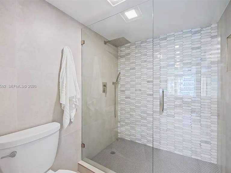 3500 Galt Ocean Dr #803 — Photo 26