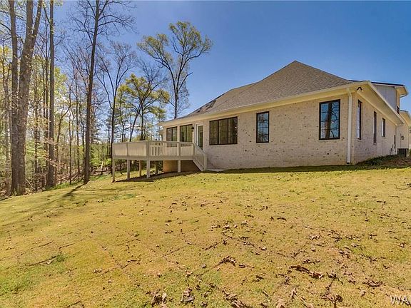 4th image of 3227 Waugh Ln