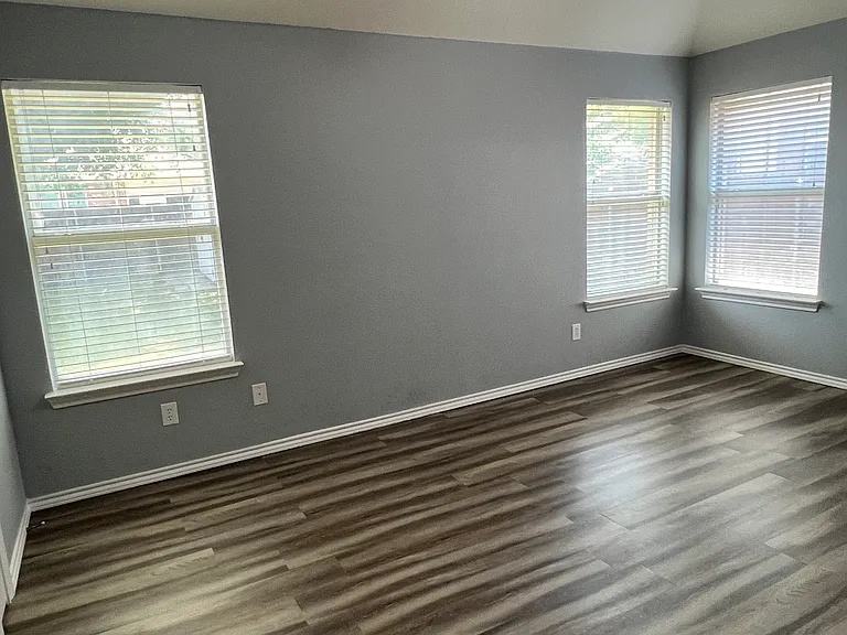 3204 Rainburst Ln — Photo 17