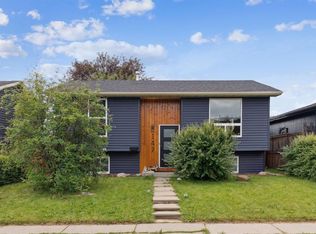 147 N Falchurch Cres NE, Calgary, AB T3J 1J9