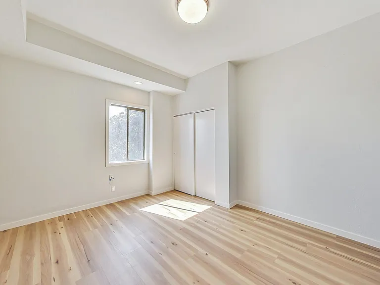 785 Mangels Ave — Photo 26