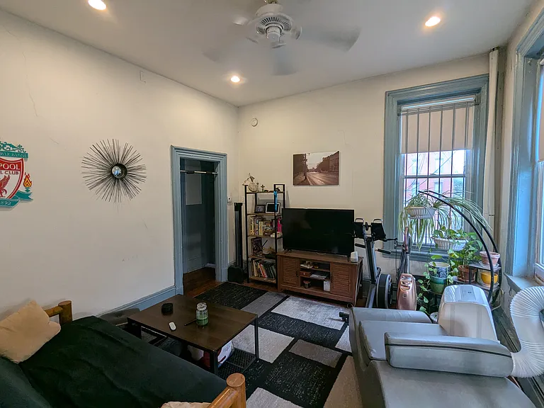 3406 Spring Garden St #2F — Photo 9