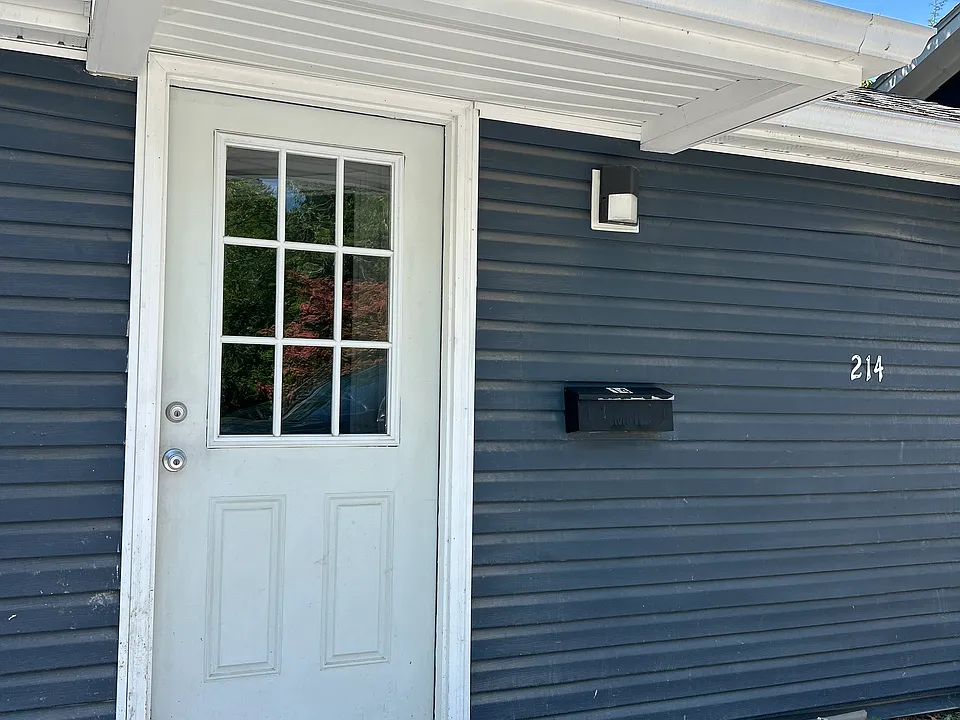 213 Simmons Ct #14