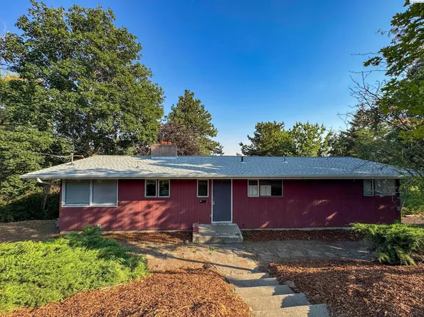 1645 NE Lower Dr, Pullman, WA 99163