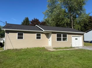 108 Forts Ferry Rd, Latham, NY 12110