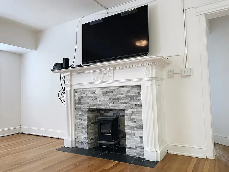 30 Fayette St #2A — Photo 6