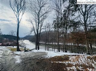 9 & 11 Hidden Mountain Ln, Crumpler, NC 28617