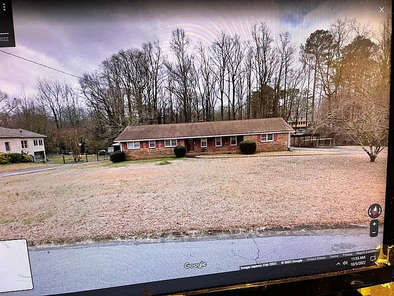 2204 Vine St — Photo 1