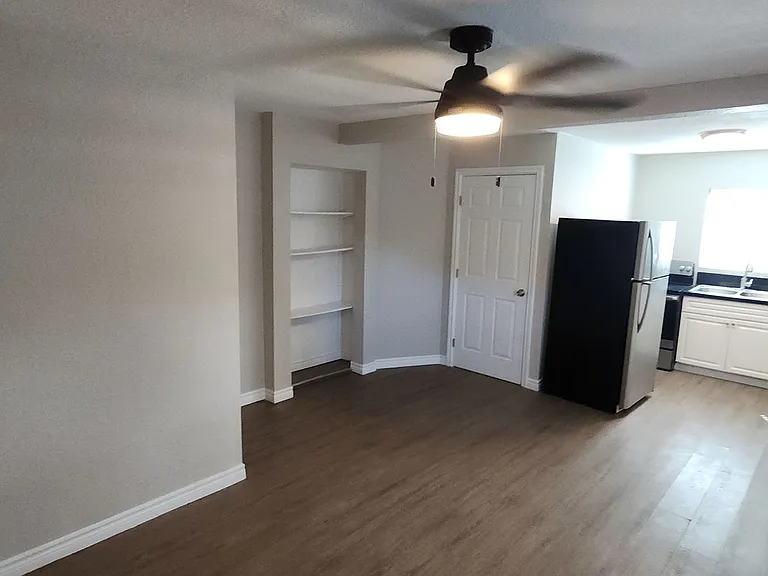 1101 Stewart Ave — Photo 3