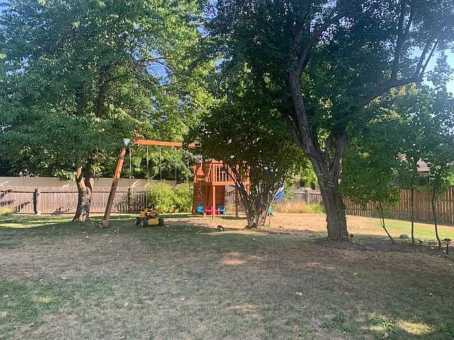 608 S Shoreline Dr — Photo 16