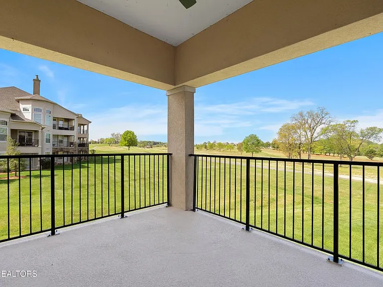 565 Rarity Bay Pkwy #201 — Photo 23