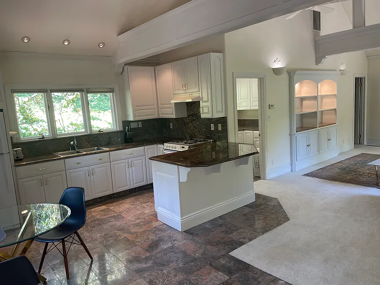 700 Kings Mountain Rd #AA — Photo 33